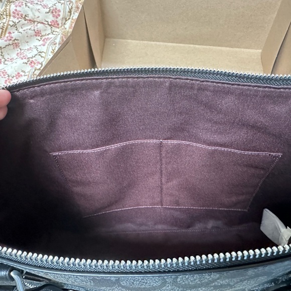 NWT Coach Graphite Black Signature Coated Canvas City Tote Shoulder Handbag - Picture 4 of 16